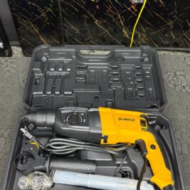 Roto martillo doble mandril marca DeWalt